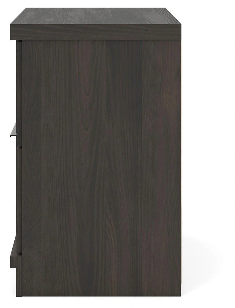 Shaehartin Nightstand