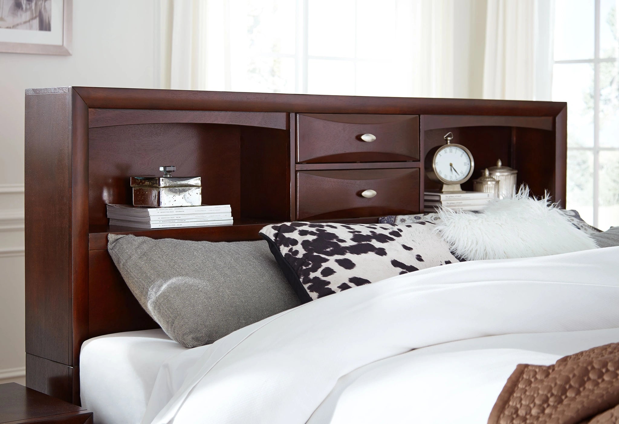 Linda Bed Group