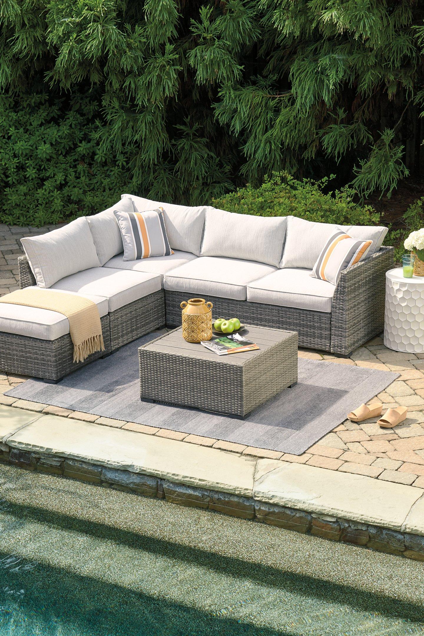 Cherry Point 4-piece Outdoor Sectional Set – Furnish 123