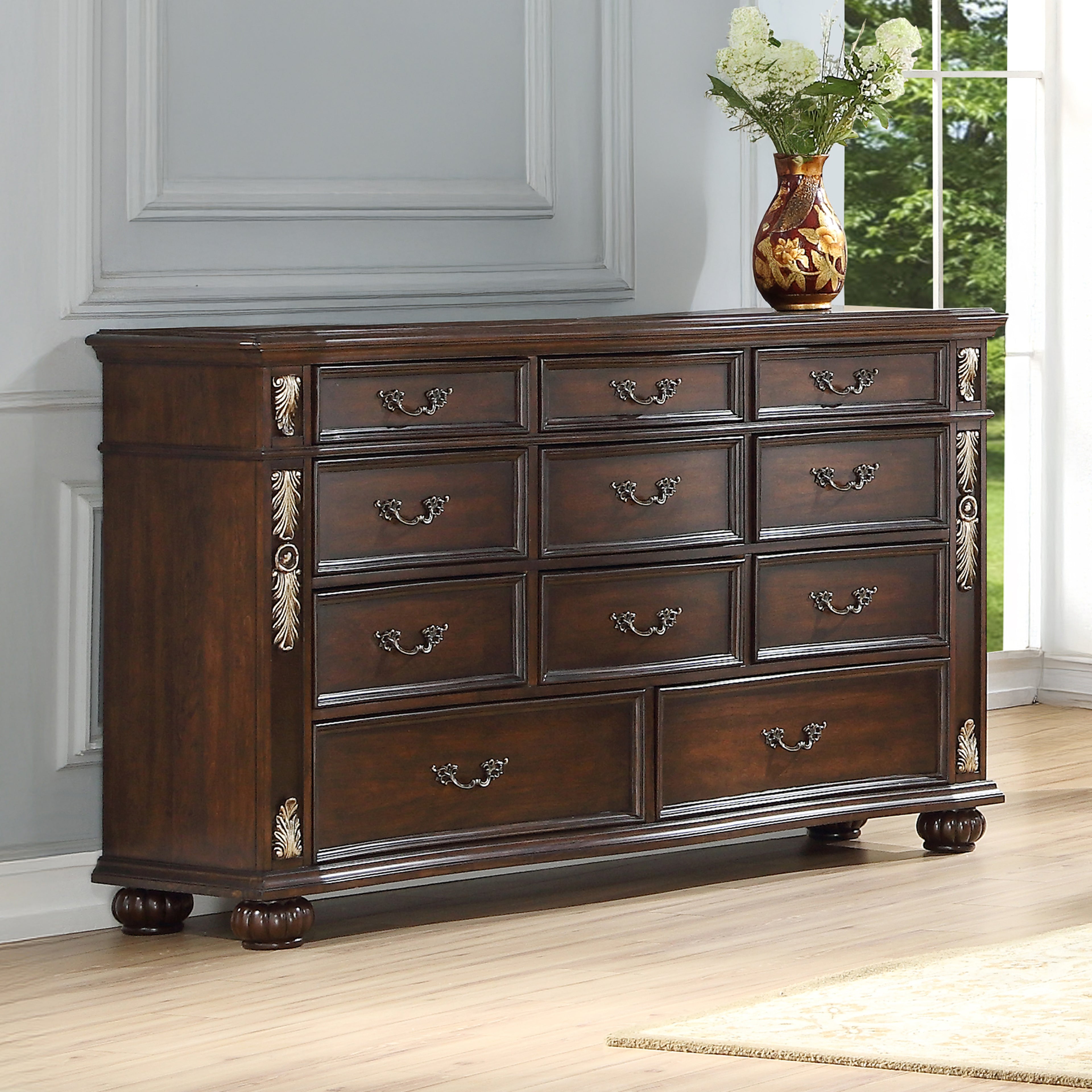 Maximus Dresser-Madeira