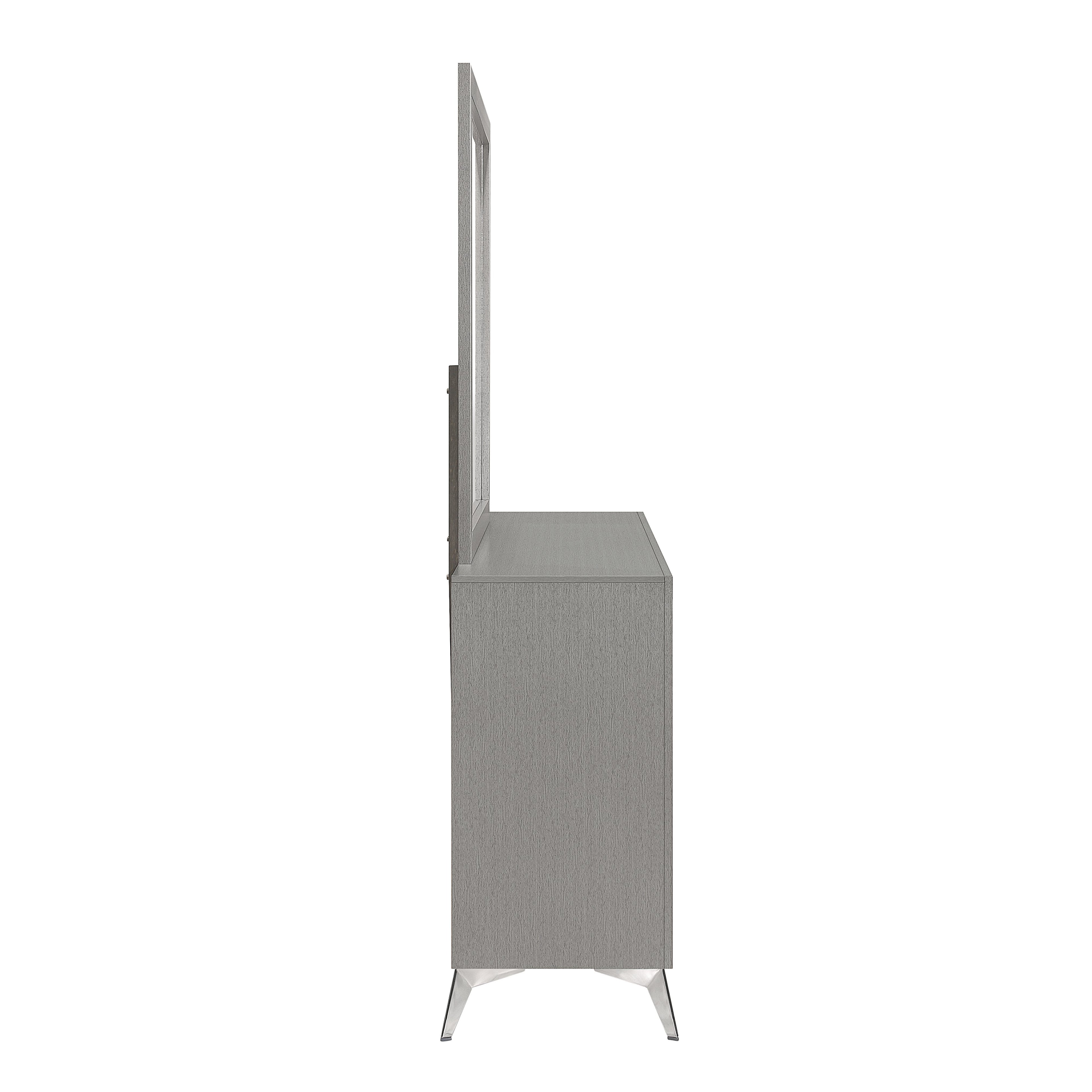 Huxley Dresser-Gray
