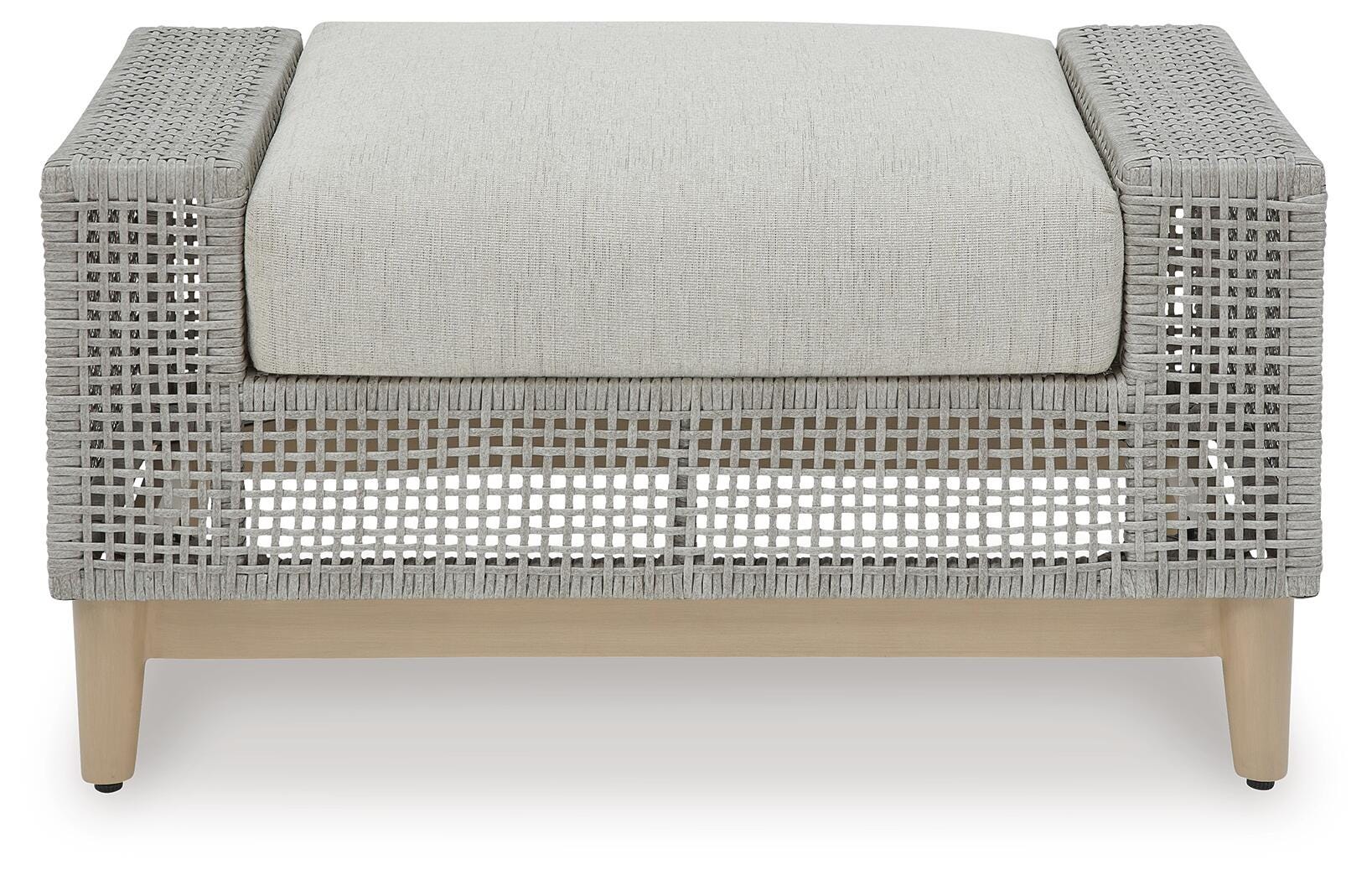 Seton Creek Outdoor Seating Set