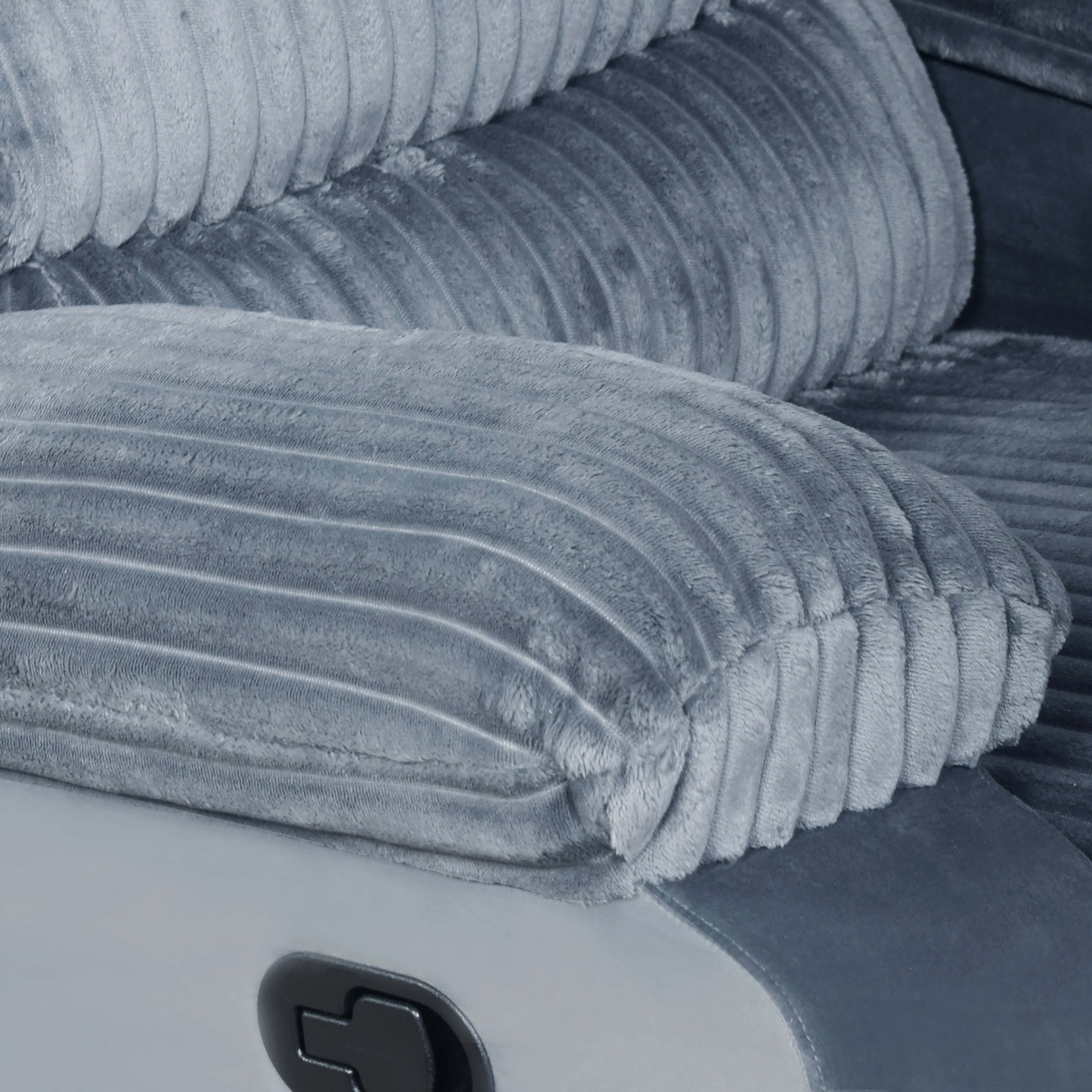 Willow Console Loveseat W/ Dual Recliners-Gray