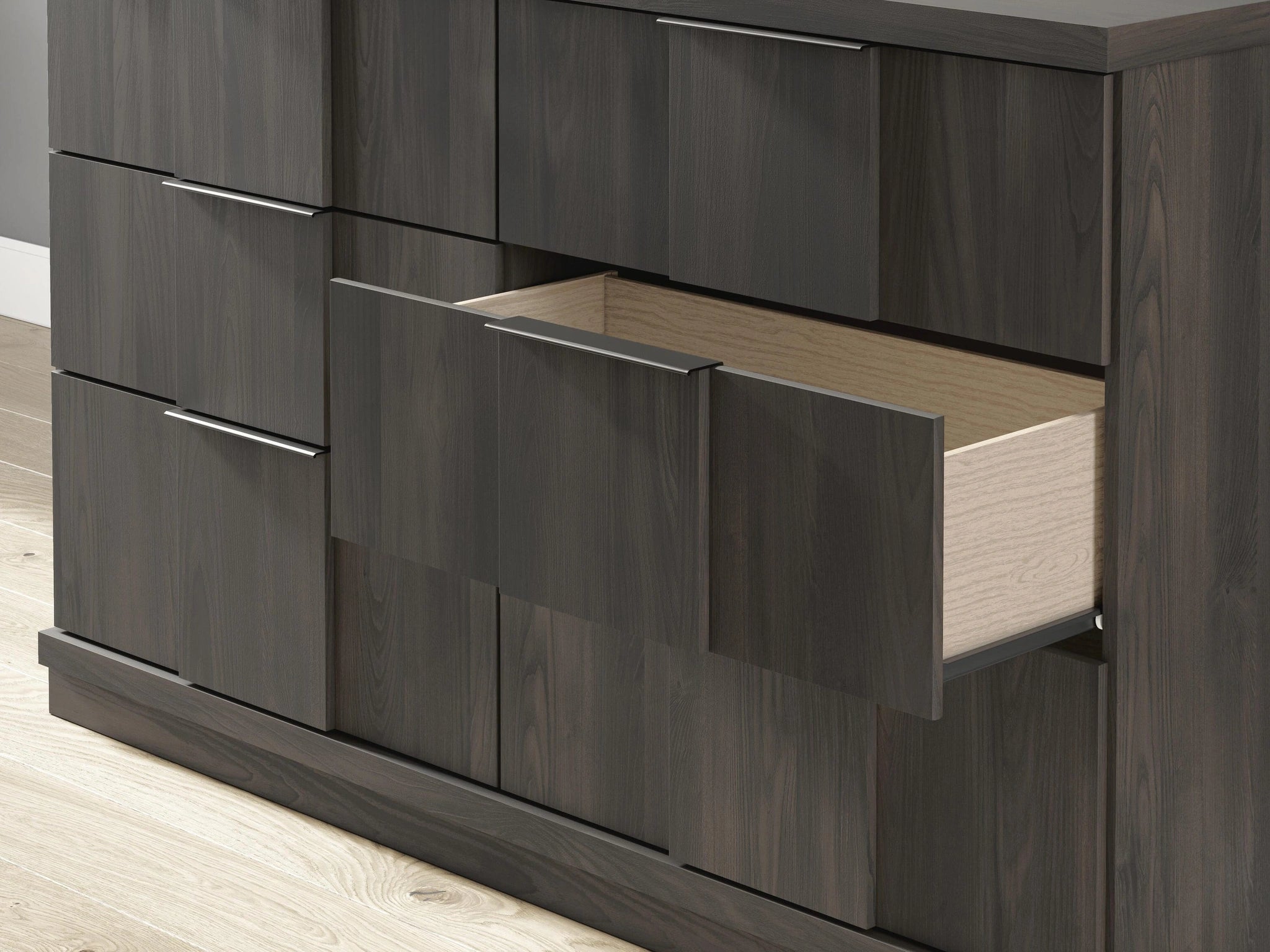Shaehartin Dresser